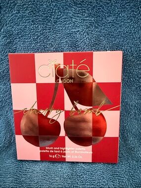 Ciaté London Cherry Bomb Blush & Highlighter Palette - Red/Pink